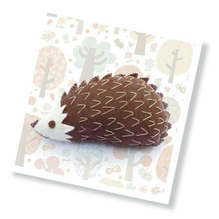 Harry the Hedgehog - Woodland Chums Mini Sewing Kit - new